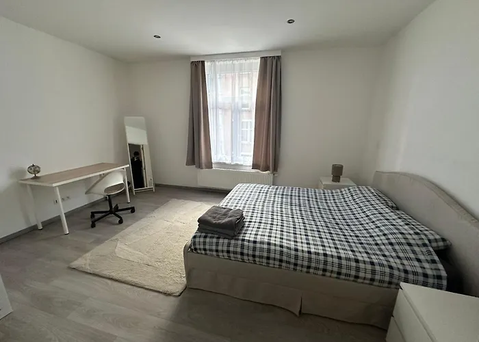 Appartement confortable avec garage premier étage sans terrasse Bruxelles