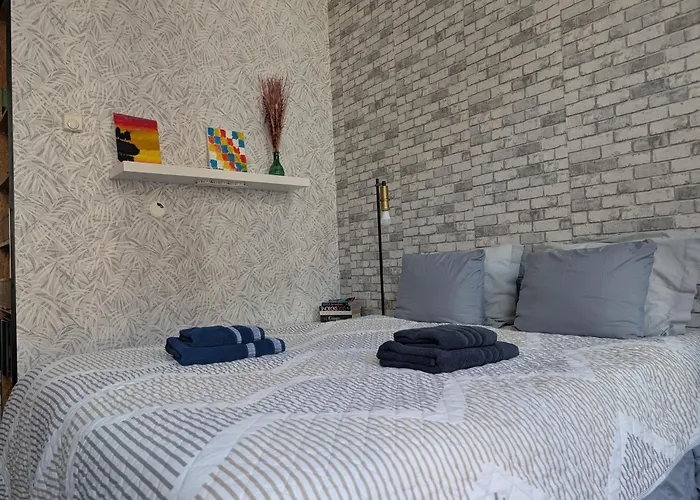 Superbe Studio au 1er étage, proche de la gare du Midi Bruxelles